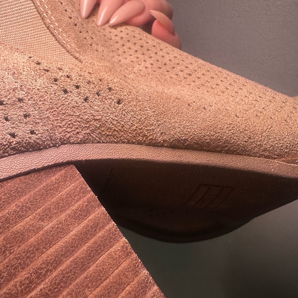 Toms Heeled Boots - Picture 6 of 8